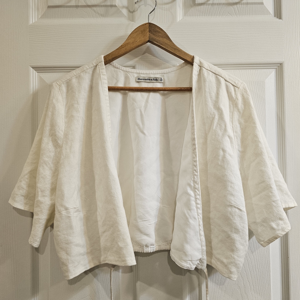 Abercrombie & Fitch Cream Crop Top